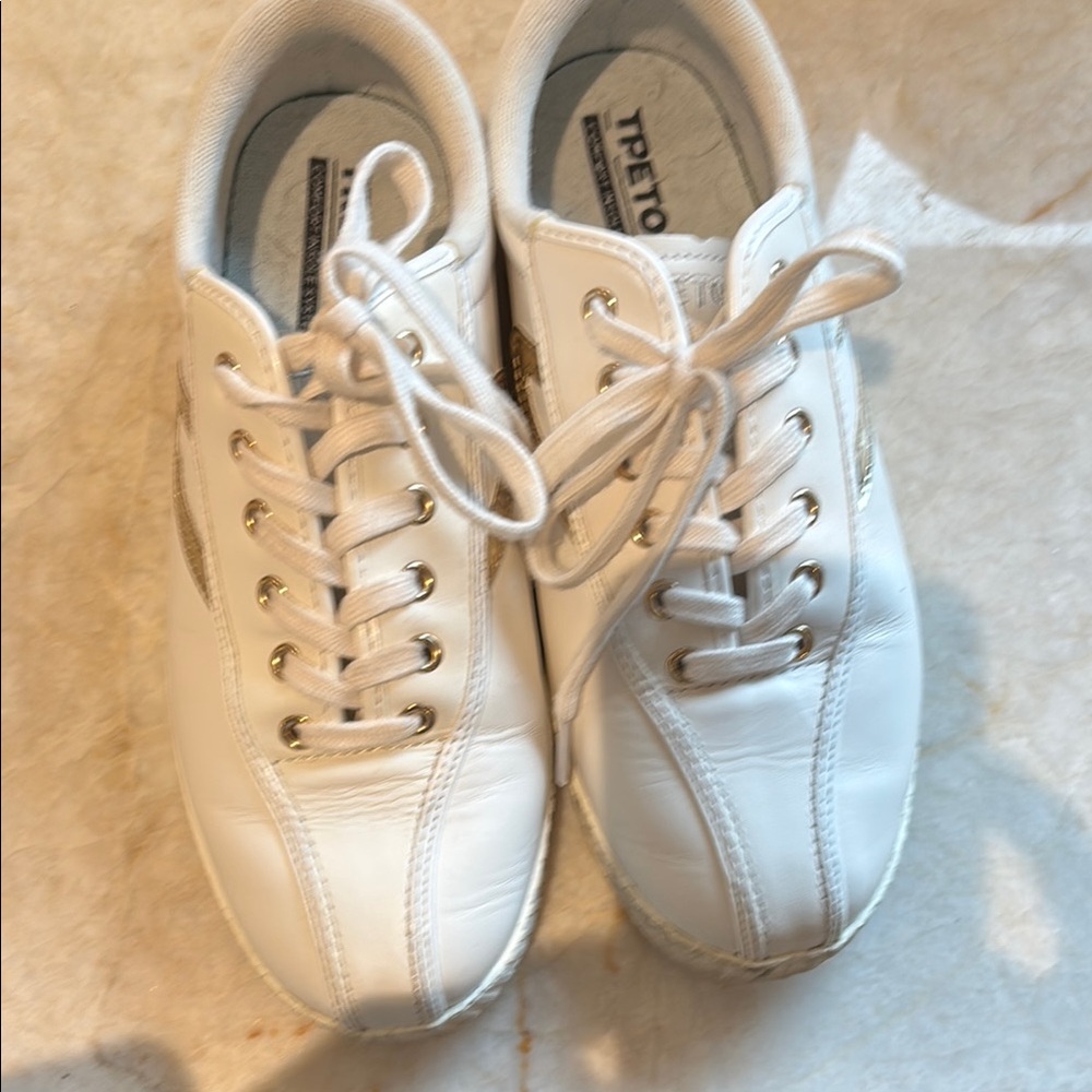 White Leather Sneakers by Tretorn Nyliteplus lace up. Size 7.